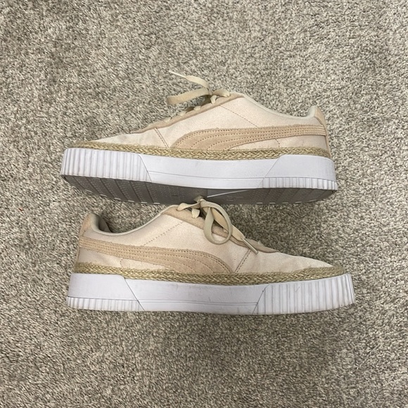 Puma Rounded Toe Sneakers - Picture 3 of 10